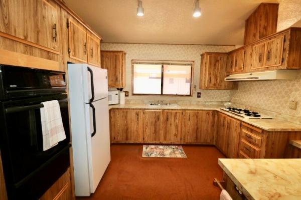 1985 Golden West  LP641A0 Mobile Home