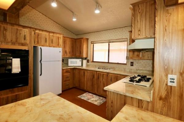 1985 Golden West  LP641A0 Mobile Home