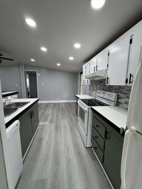 1996 Mobile Home