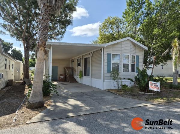 Photo 1 of 2 of home located at 200 Devault Street Lot 68 Umatilla, FL 32784