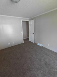 1989 Parkwood N/A Manufactured Home