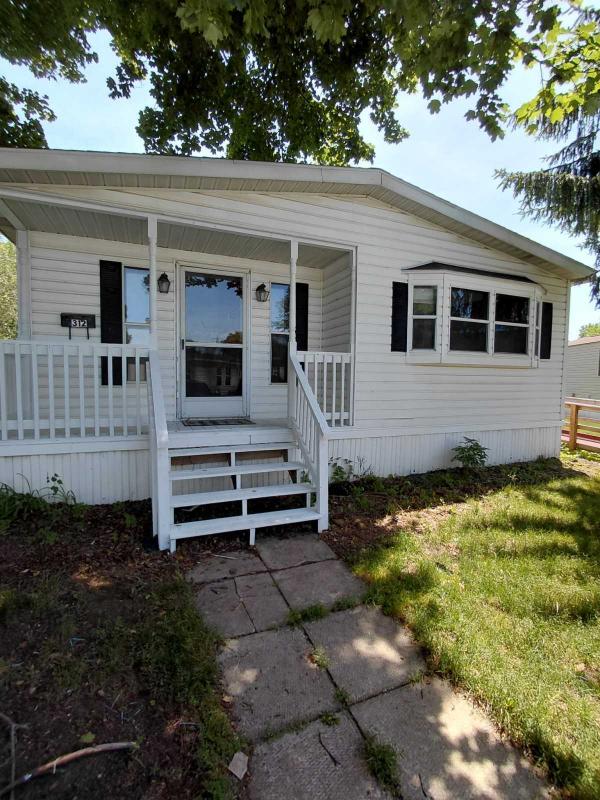 1989 Parkwood Mobile Home For Sale