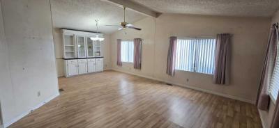 Photo 2 of 16 of home located at 501 44th Street Bakersfield, CA 93301