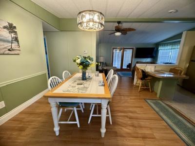 Photo 3 of 8 of home located at 1204 Juniper Drive Lakeland, FL 33803