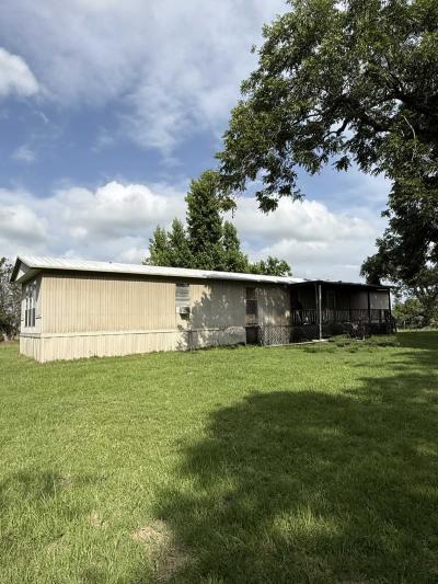 Photo 2 of 8 of home located at 612 Vzcr 1603 Grand Saline, TX 75140