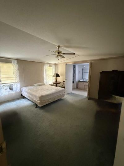 Photo 5 of 8 of home located at 612 Vzcr 1603 Grand Saline, TX 75140