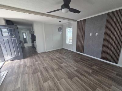 Photo 4 of 15 of home located at 236 Charlestown Road Martinsburg, WV 25405