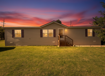 Mobile Home at 46688 Lemans Ct Macomb, MI 48044