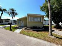 1968 HOLID Manufactured Home