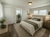 1968 HOLID Manufactured Home