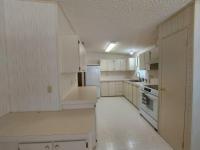 1989 Homes of Merit LW240 Manufactured Home