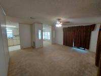 1989 Homes of Merit LW240 Manufactured Home