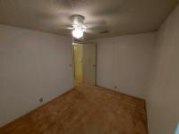 1989 Homes of Merit LW240 Manufactured Home