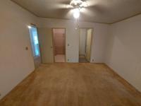 1989 Homes of Merit LW240 Manufactured Home
