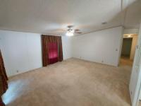 1989 Homes of Merit LW240 Manufactured Home