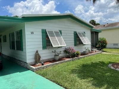 Photo 4 of 12 of home located at 7300 20th Street #13 Vero Beach, FL 32966