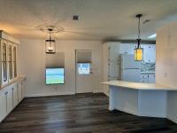 1987 Barrington Manufactured Home