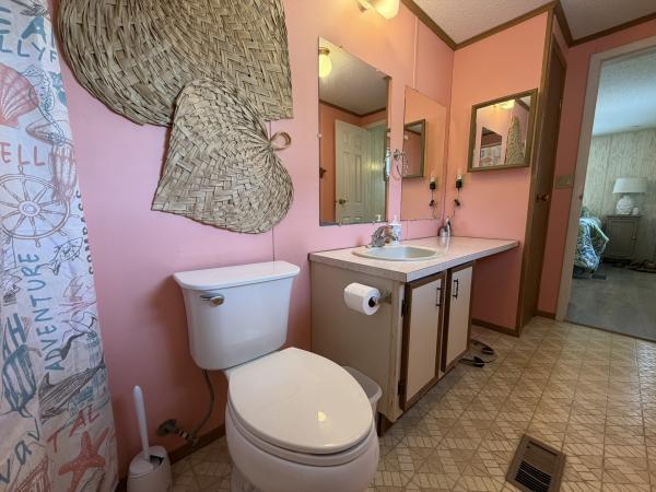 1984 Clayton Mobile Home