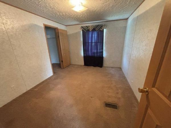 2002 Clayton Mobile Home