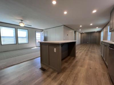 Photo 3 of 11 of home located at 4619 Braebury Ct Sterling Heights, MI 48310