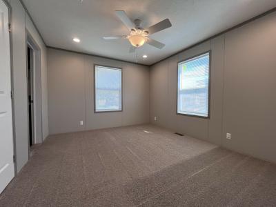 Photo 5 of 11 of home located at 4619 Braebury Ct Sterling Heights, MI 48310