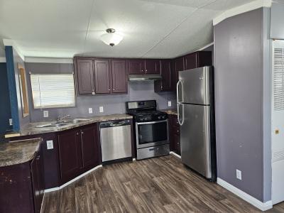 Photo 4 of 11 of home located at 900 Broken Feather Trl 43 Pflugerville, TX 78660