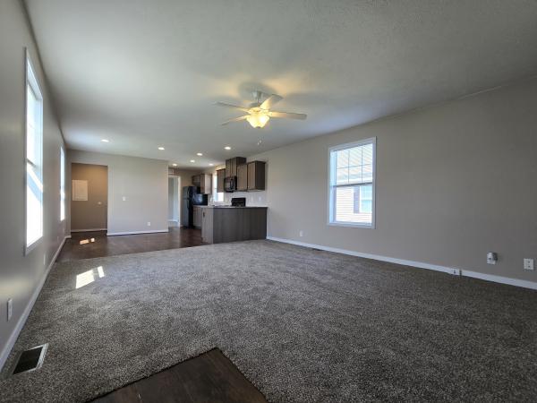 2019 Clayton 81FSN16763B Mobile Home