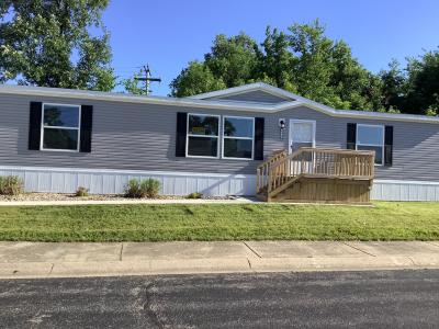 Mobile Home at 4214 Hunters Pointe Fort Wayne, IN 46818