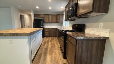 Photo 4 of 11 of home located at 160 Marlene Ct. White Lake, MI 48386