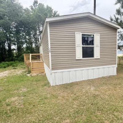 Photo 3 of 31 of home located at 120 Joseph Dr. Raeford, NC 28376