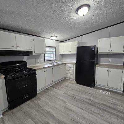Mobile Home at 2737 W. Washington Center #80 Fort Wayne, IN 46818