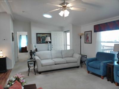 Photo 4 of 14 of home located at 7112 Pan American Fwy NE #375 Albuquerque, NM 87109