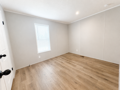 Photo 5 of 7 of home located at 4333 Parkridge Avenue #39 Pleasant Hill, IA 50327