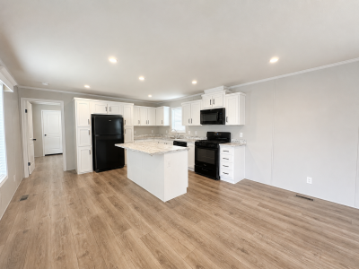 Photo 3 of 7 of home located at 4333 Parkridge Avenue #39 Pleasant Hill, IA 50327