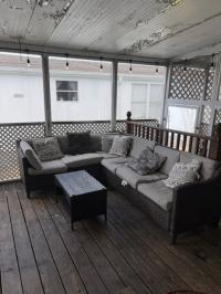 1986 RIVE Manufactured Home