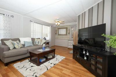 Photo 2 of 8 of home located at 374 Casa Grande Ct Winter Springs, FL 32708