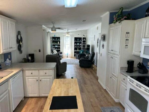 2003 Manufactured Home