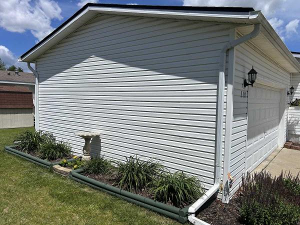 1995 American Homestar Manufactured Home