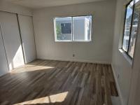 1981 Hillcrest Manufactured Home