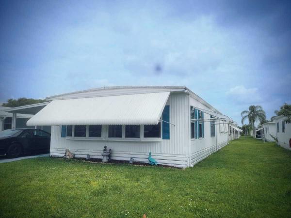 1979 TWIN Mobile Home For Sale