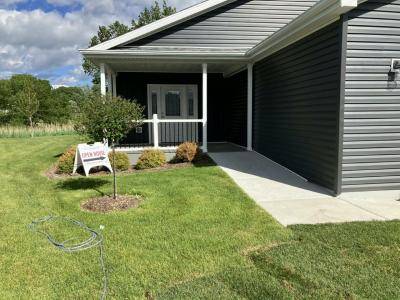 Mobile Home at 187 Hialeah Lane Grayslake, IL 60030