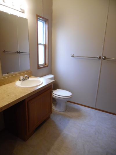 Photo 5 of 8 of home located at 3023 Catalpa Elkhart, IN 46514