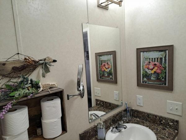 2019 Clayton 57YES16562AH19 Mobile Home