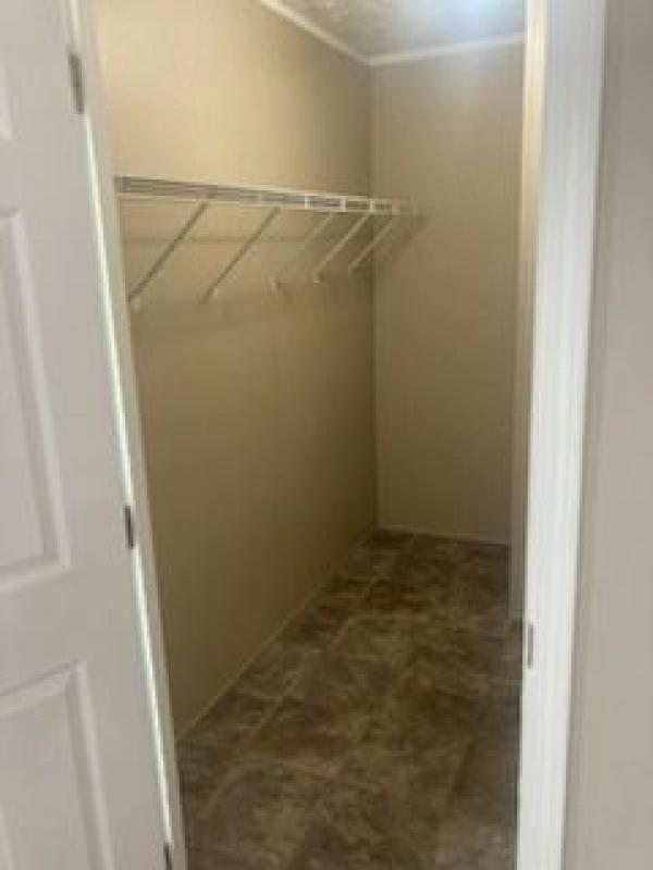2016 Clayton Homes Inc Yes Mobile Home