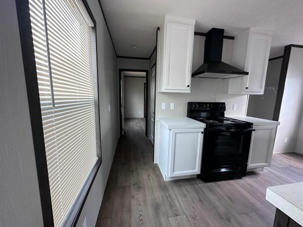 2023 Clayton Homes Inc MIYO Mobile Home