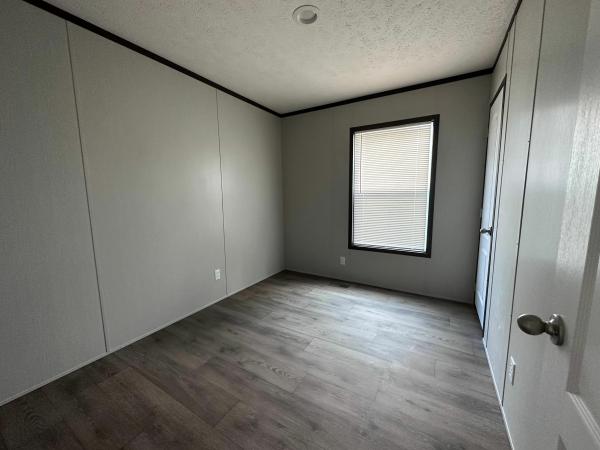 2023 Clayton Homes Inc MIYO Mobile Home