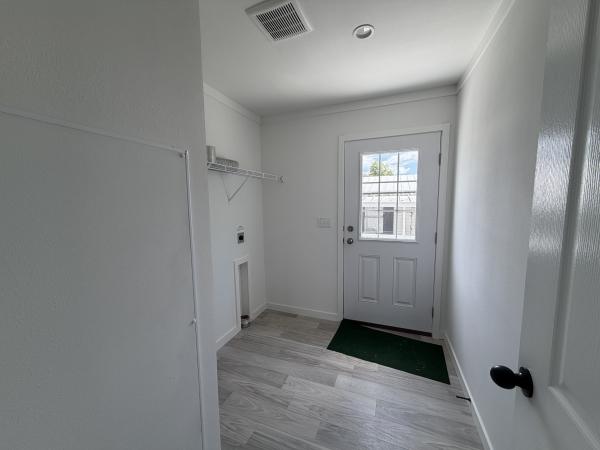 2026 Skyline 2856H32G11 Mobile Home