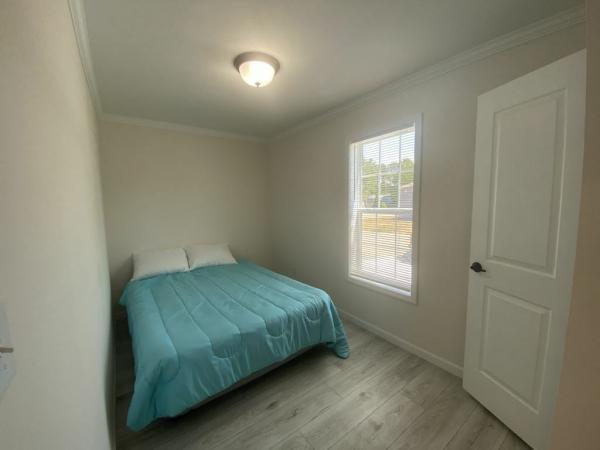 2026 Skyline - Leola Longport Mobile Home