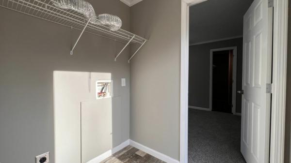 2021 Clayton Homes Inc Community Series Mobile Home