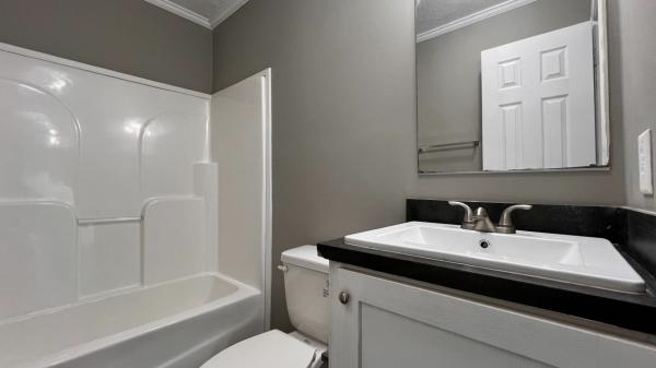 2021 Clayton Homes Inc Community Series Mobile Home